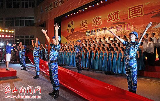 潘长江事件的升级影响到女儿的生活，潘长江做错了什么，为什么不被喜欢？游戏画面